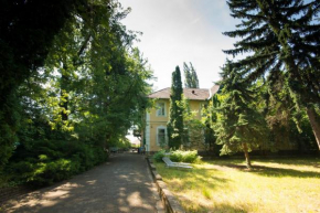 Отель Bendegúz Villa  Балатонфельдвар